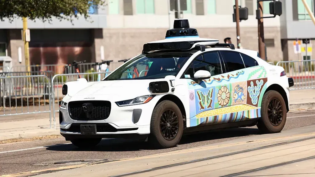 Lyft Partners with Waymo to Launch Robotaxis in Nashville