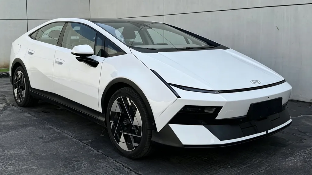 Hyundai Ioniq V listed in MIIT regulatory catalogue