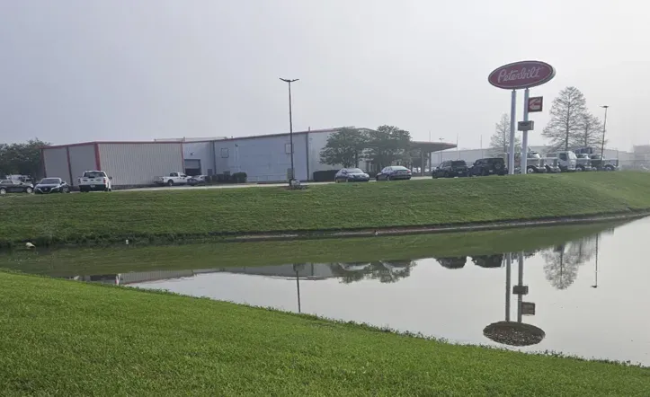 Rush Enterprises acquires Peterbilt of Louisiana dealerships