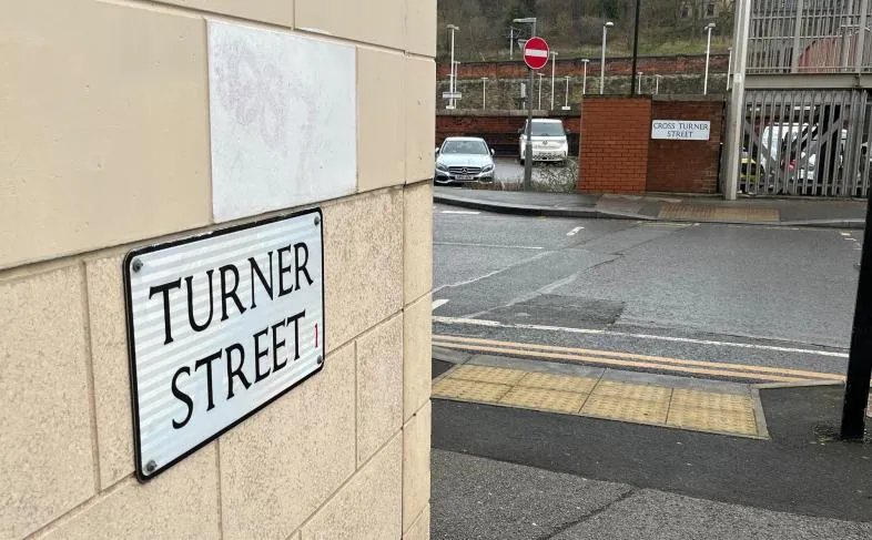 Sheffield plans one-way roads and taxi restrictions to cut station congestion