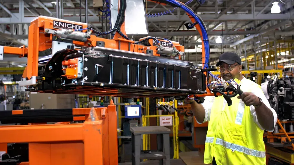 US automakers expand into energy-storage market