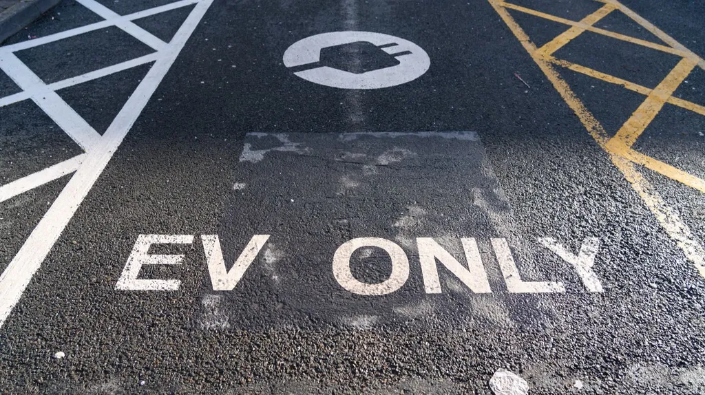 UK public EV charging network reaches nearly 88,000 points