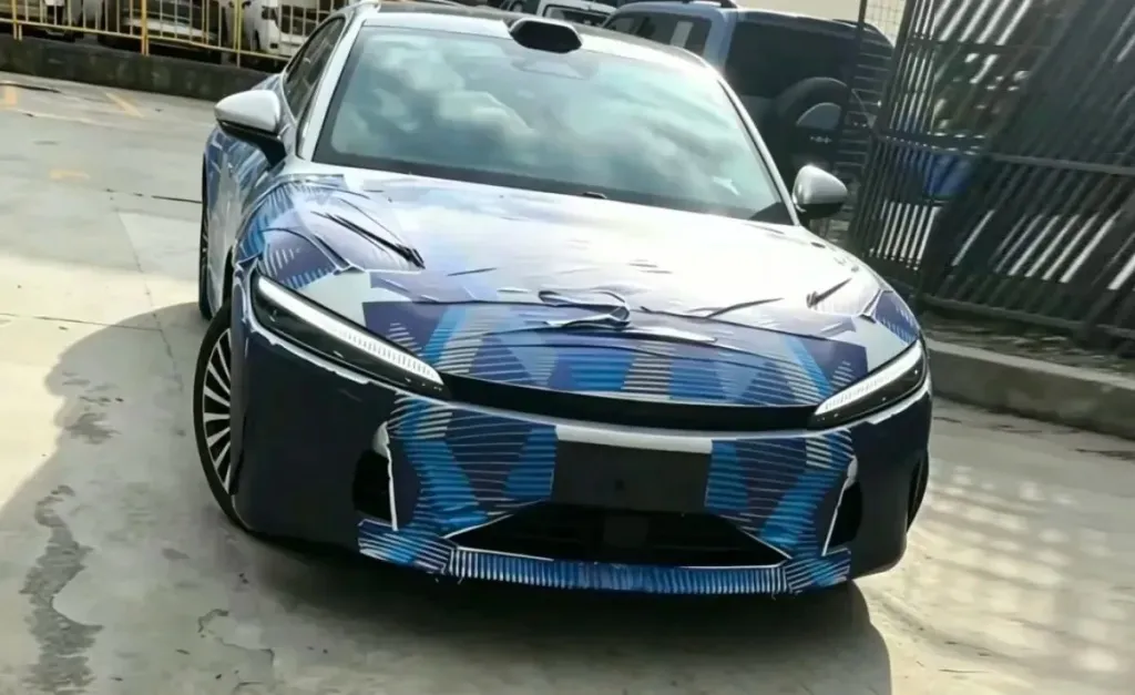 Next-generation BYD Han spotted in China with roof-mounted LiDAR