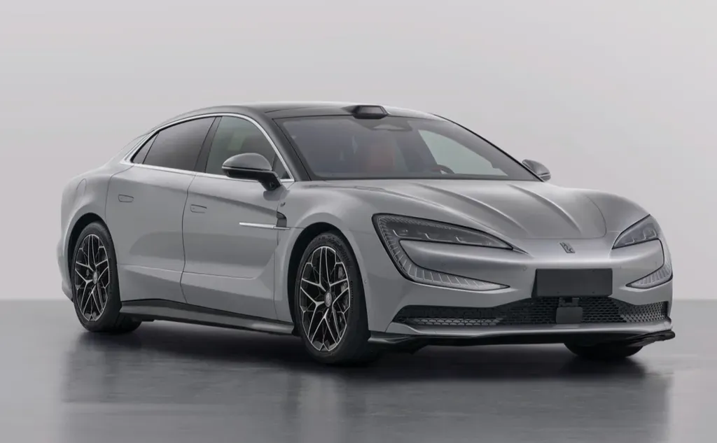 BYD Yangwang U7 to offer 150.01 kWh Blade battery