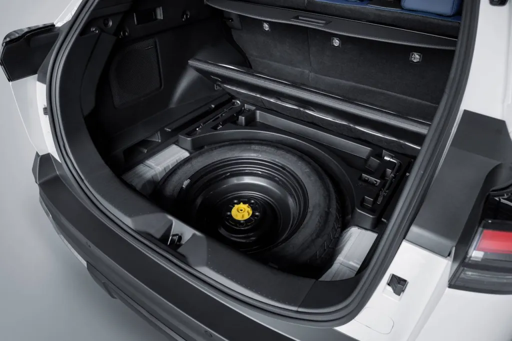 Subaru adds spare-wheel kit and towbar options for Trailseeker EV