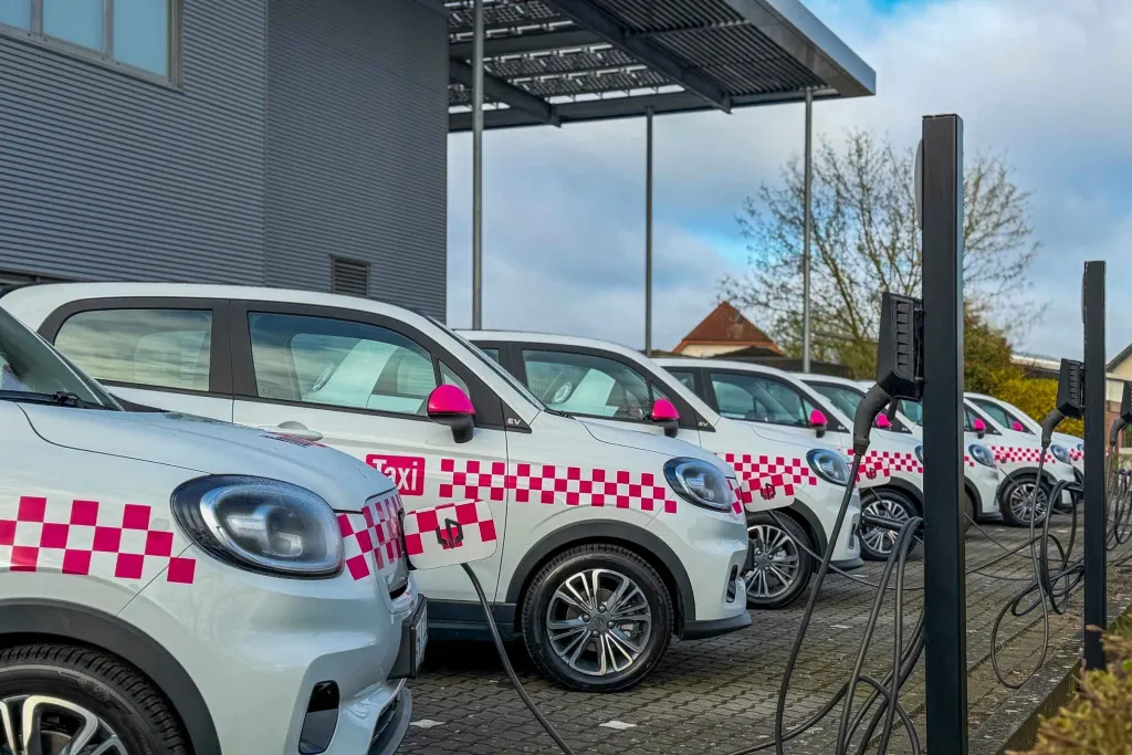 YouTaxi launches digital rural car-sharing pilot using Invers technology