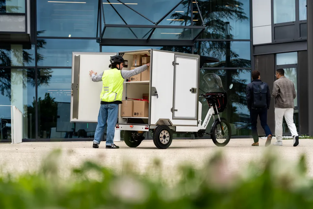 Renault Trucks and Kleuster Launch New Electric Cargo Bike