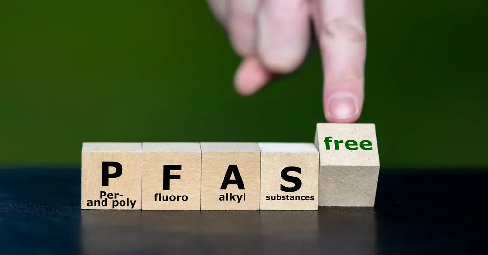 PFAS-free polysilazane coatings for metals, plastics, glass