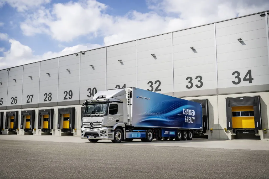 Germany begins building 4,200-point electric truck charging network