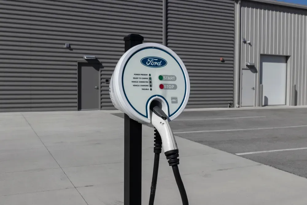 Ford UK Secures £1bn Government-Backed Loan for EV Production