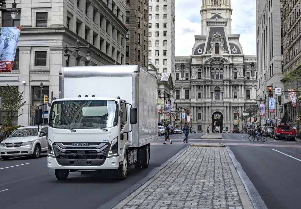 Isuzu launches US veterans apprenticeship for commercial-truck technicians