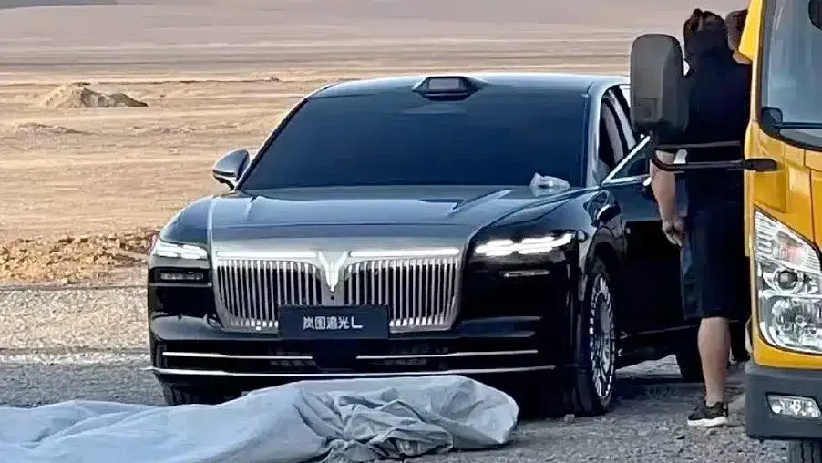 Voyah Passion L Features LiDAR and Huawei ADAS System