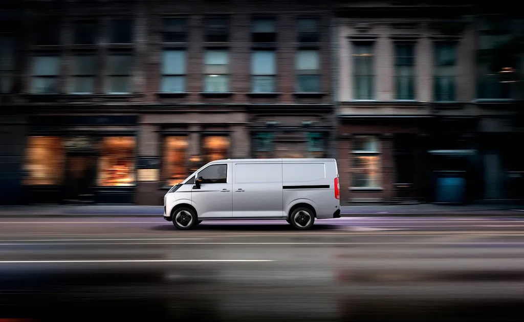 Farizon V7E electric commercial van launched in Australia