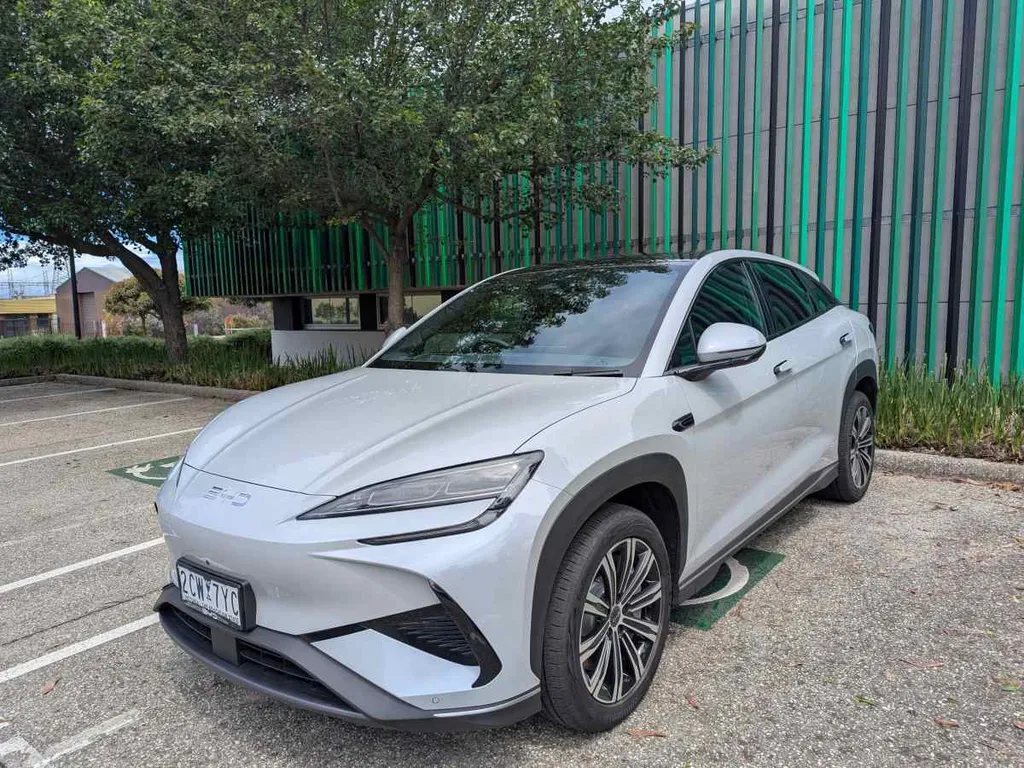BYD to import 30,000 EVs and hybrids to Australia