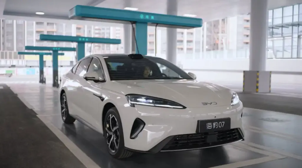 BYD unveils Blade battery with five-minute charge time