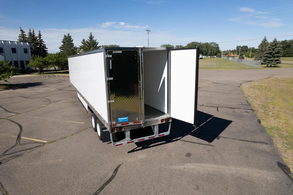 Wabash expands western US dealer network through Truck Source partnership