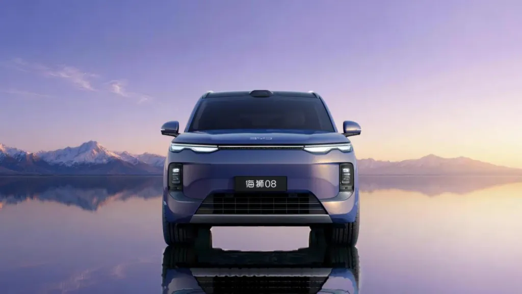 BYD Sealion 08 lists 115 kWh battery weighing 810 kg