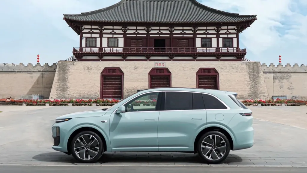 Li Auto Rolls Out 2025 Model Year L-Series Crossovers