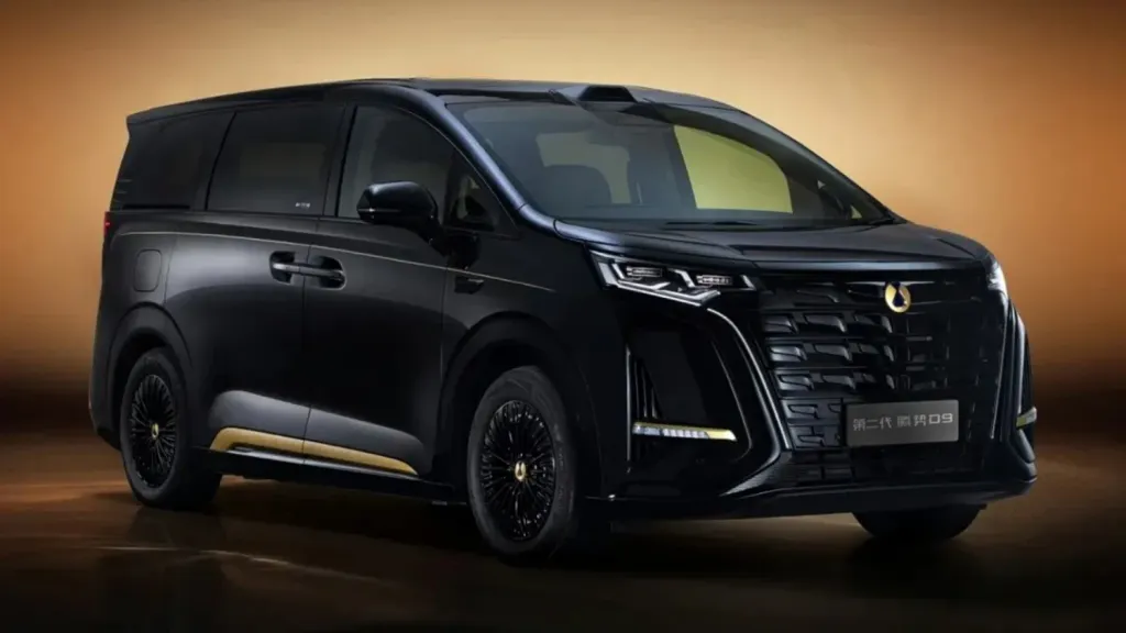 BYD offers Dark Gold colour for Denza D9