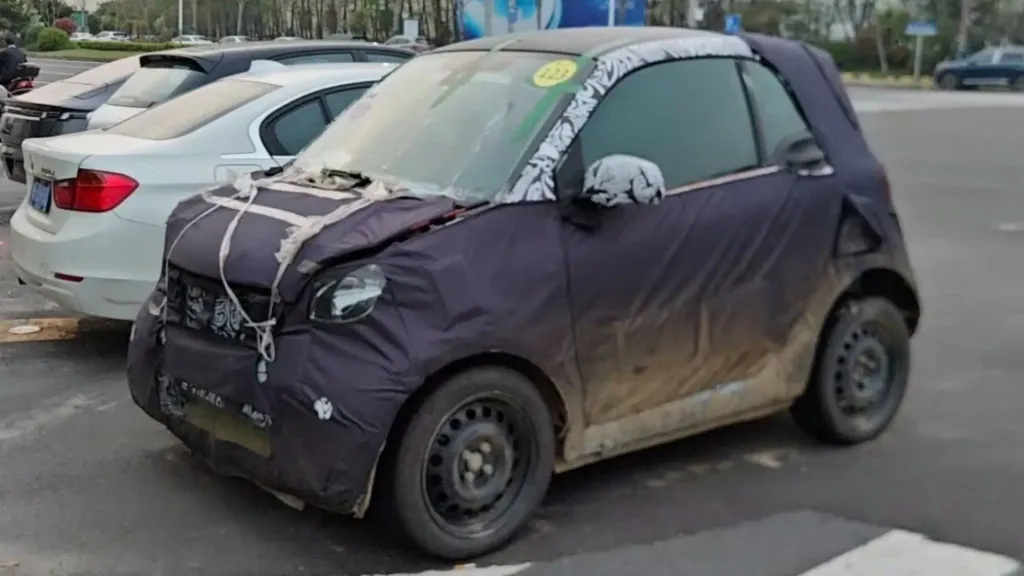 Smart to reintroduce small city car, model #2